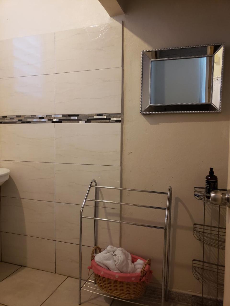 Jardin Del Mar Guesthouse Hatillo Kültér fotó
