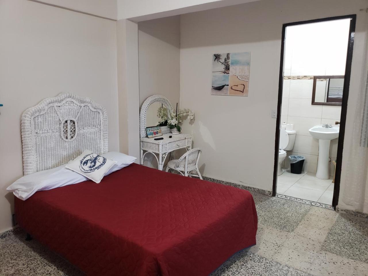 Jardin Del Mar Guesthouse Hatillo Kültér fotó